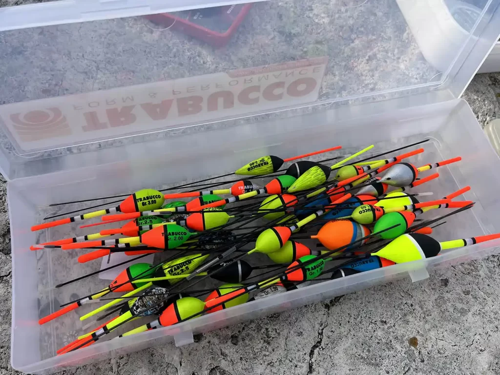 galleggianti per la pesca a bolognese